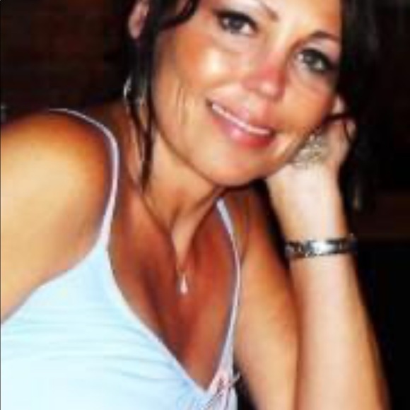 Meet your Posher, Tara - Picture 1 of 1